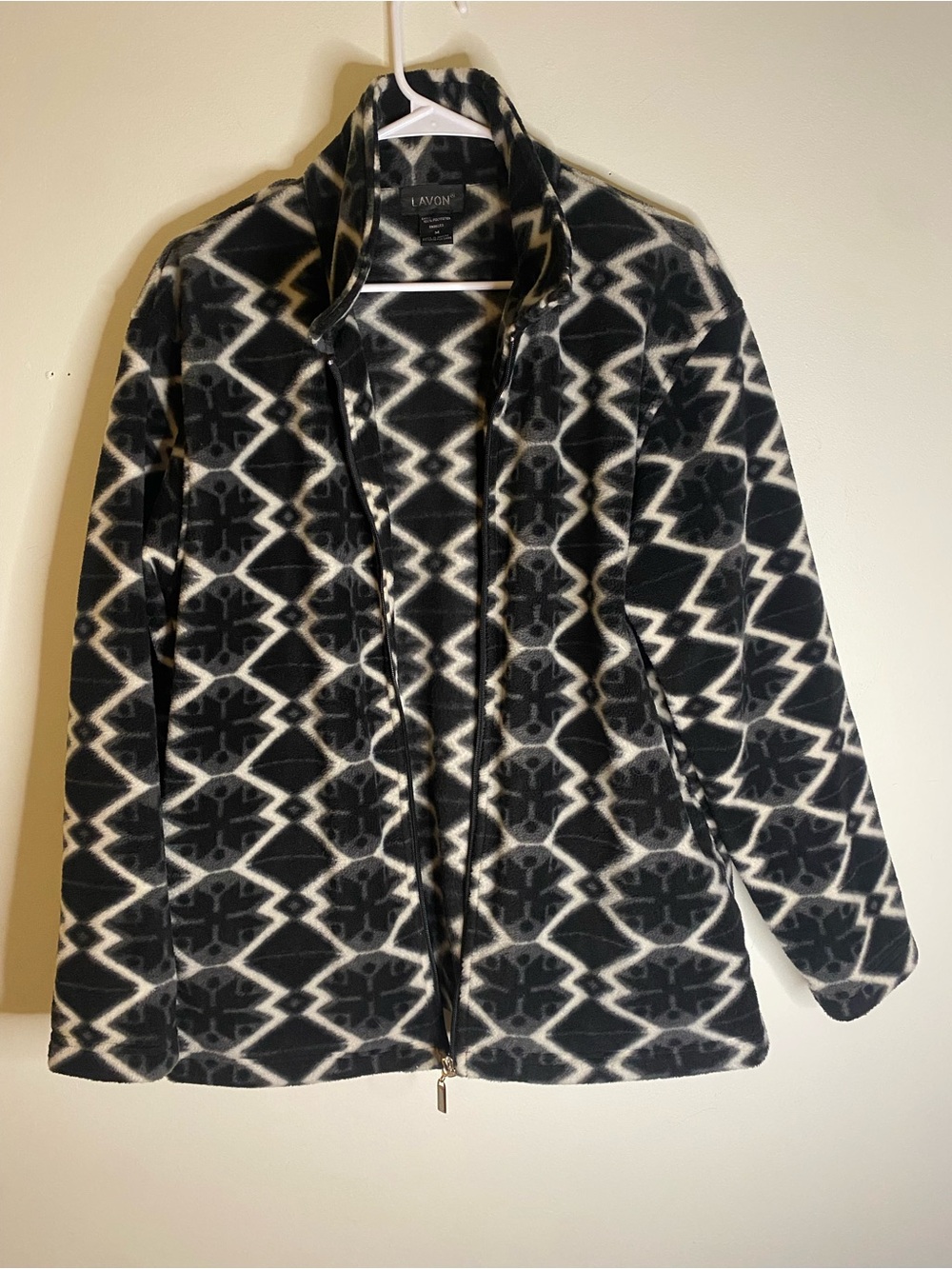 Lavon Black & White Aztec Teddy Zip Jacket